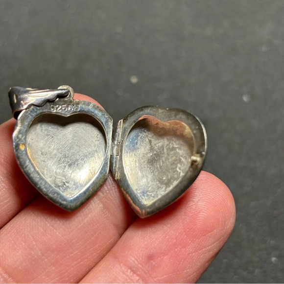 1980'S VINTAGE ETCHED STERLING SILVER 925 PUFFY HEART LOCKET KEEPSAKE PENDANT - Picture 3 of 7